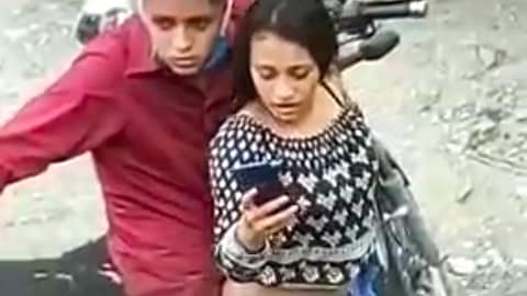 Indian Galli Sex. Indian GF BF Intimate On A Public Place
