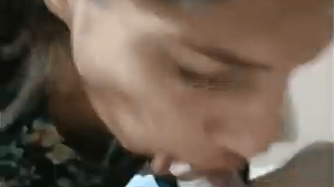 My Bhabhi Giving Me Blowjob’s When Vaia Not In House.